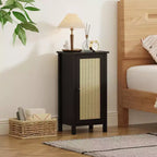 Comodino rustico con anta in rattan, tavolino laterale accentato nero con contenitore - Comodino moderno compatto per camera da letto, soggiorno, ufficio