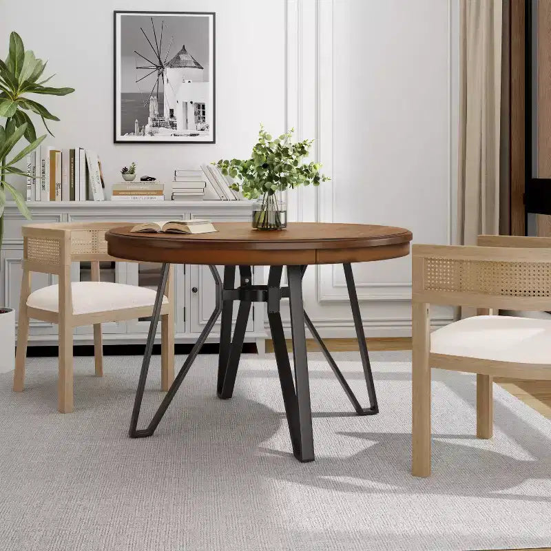 Tavolo da pranzo rotondo con 4 sedie, piano da 119 cm, gambe a forcina, frassino chiaro